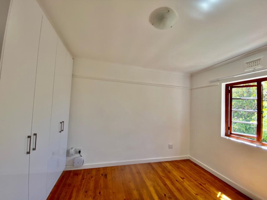 3 Bedroom Property for Sale in Vredehoek Western Cape